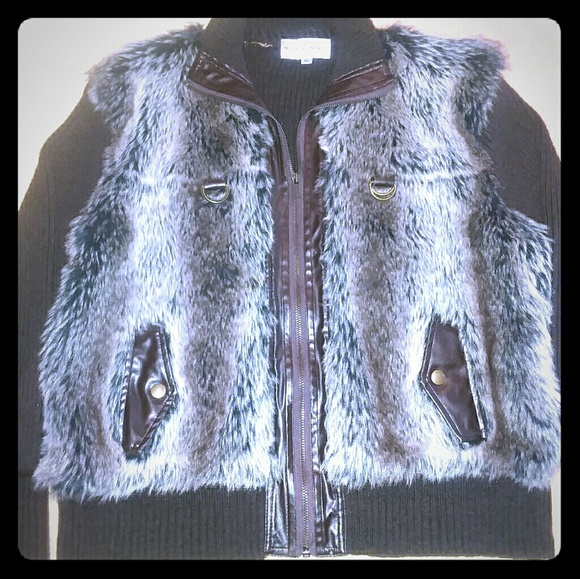 Jackets & Blazers - 🌻2/$13🌻Faux Fur Cardigan Sweater